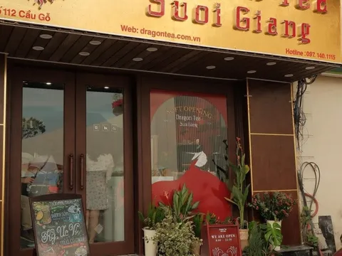 Vị trà trăm năm của núi rừng Tây Bắc “hạ sơn” trong ly trà sữa giữa lòng Thủ đô